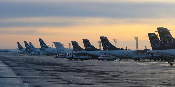 EL aeropuerto de Otopeni es el que tiene más vuelos de Rumanía.